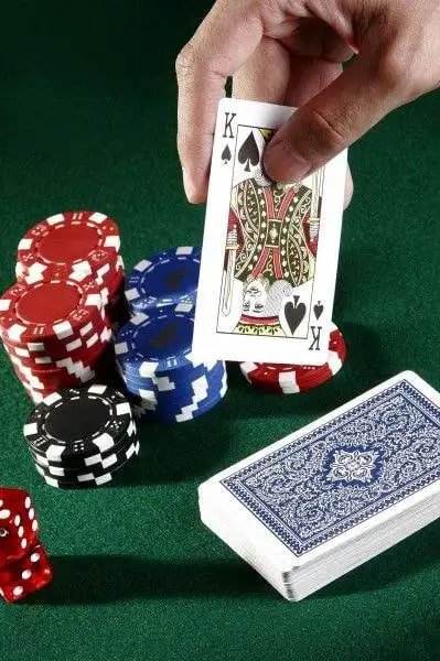 Struktur tier loyalitas palapaqq dengan benefit eksklusif untuk setiap level keanggotaan